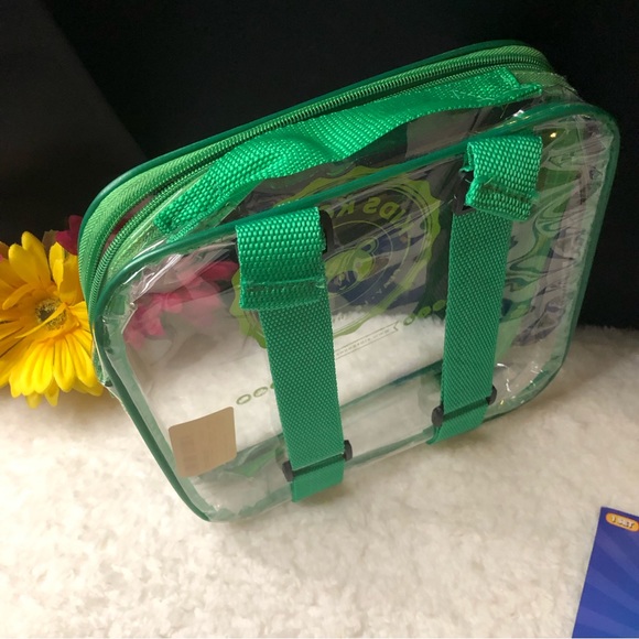 New Kids Korner Lacing & Pegboard Learning Kit With Backpack - Picture 4 of 11